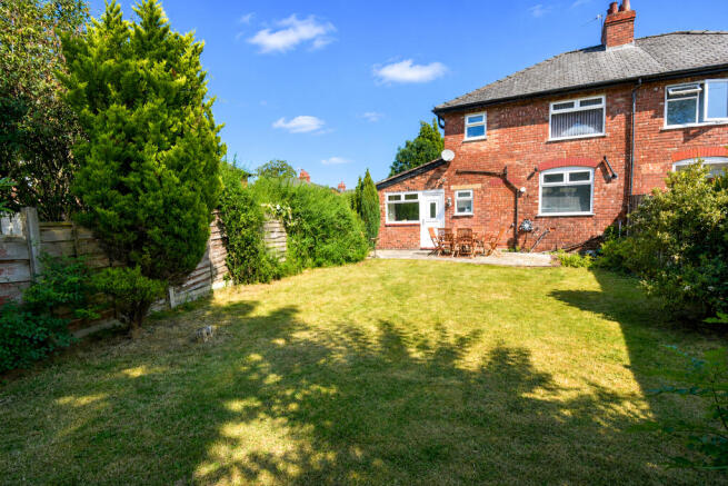 Central Drive, Urmston, M41 photo 4