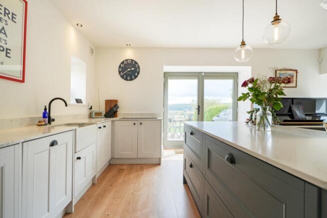 3 bed Detached for sale Image 6
