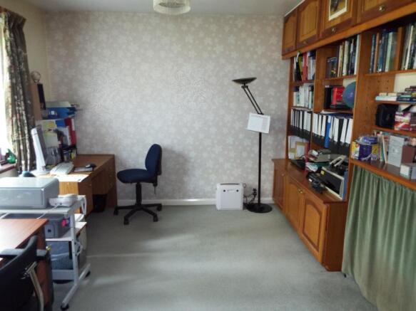 Bedroom/Study