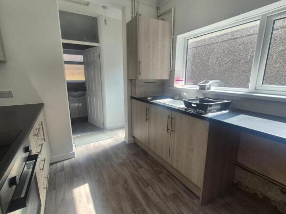 Kitchen photo 2
