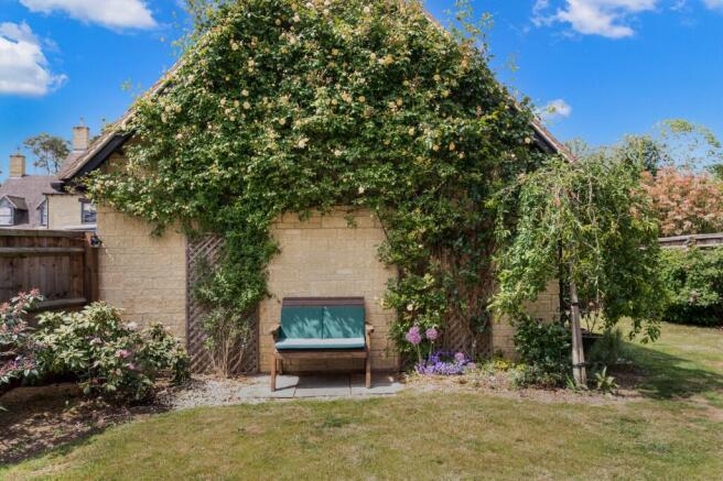 Park Farm Place, Northmoor, OX29 photo 4