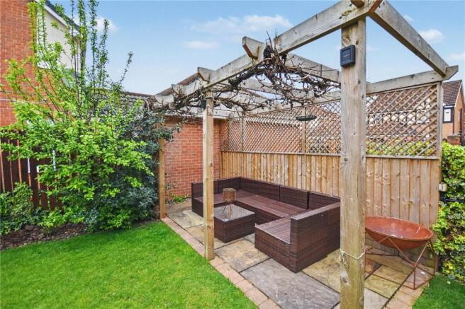 4 bed Detached for sale Image 9