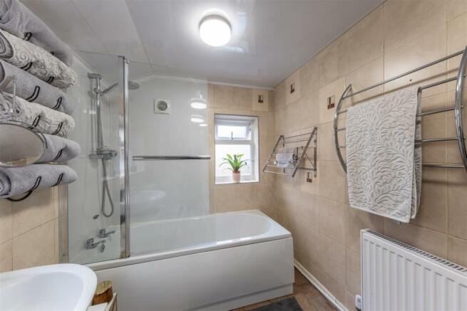 15 Beeston Street-006.jpg