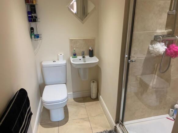 En-suite Bathroom