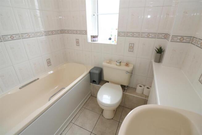 Bathroom / WC