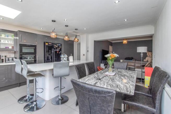 Kitchen/Dining Room