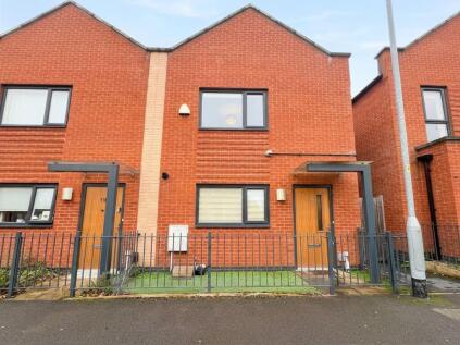 Scanlon Lane, Salford, M5