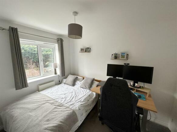 Bedroom.JPG