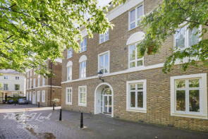 Irving Mews, Goldsmith House, London N1 2FP