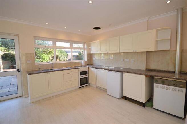 Further kitchen view