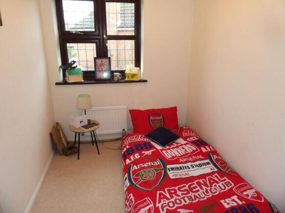BEDROOM 4