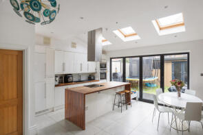 60, Drayton Gardens, London W13 0LQ