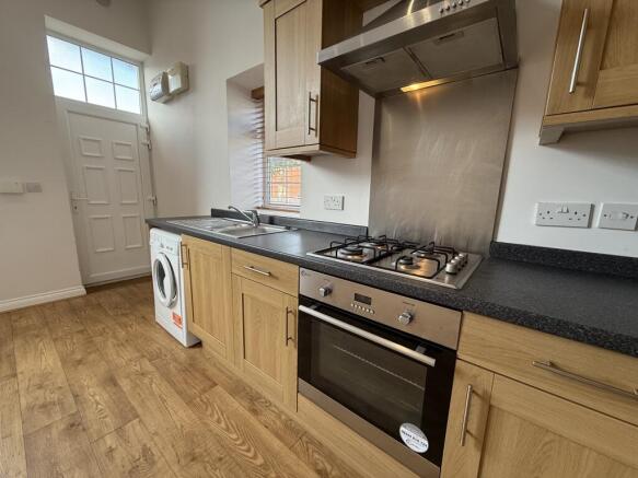 1 bed Flat to rent Image 4