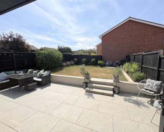 Spinney Road, Barnwood, Gloucester photo 4
