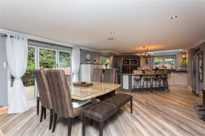 Kitchen Family Room