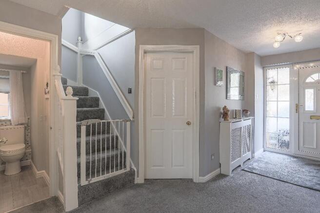 4 bed Detached for sale Image 6