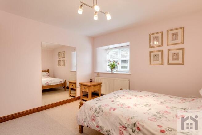 Bright and airy room