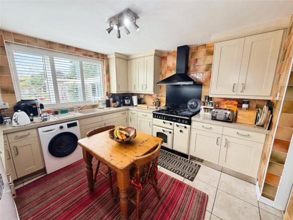 2 bed Semi-Detached for sale Image 7