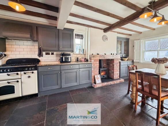 921119b0--48BF-A5...