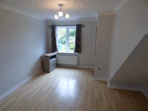 21 Caldermill lounge.JPG