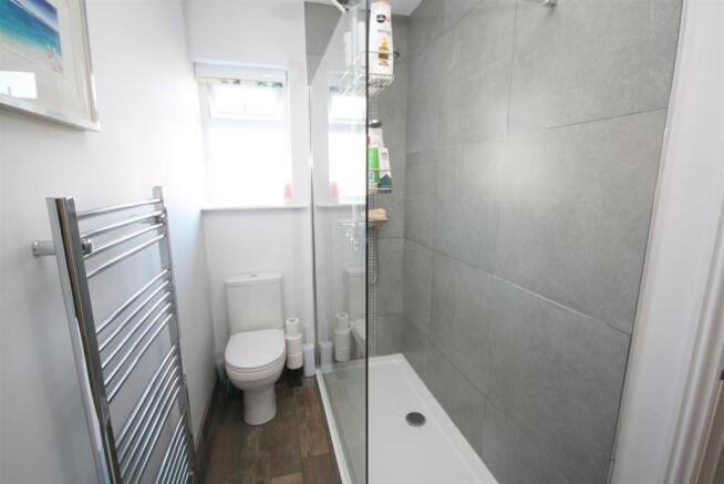 Shower Room.JPG