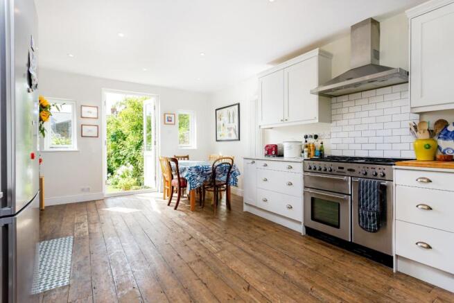53 Burrows Road NW10-9.jpg