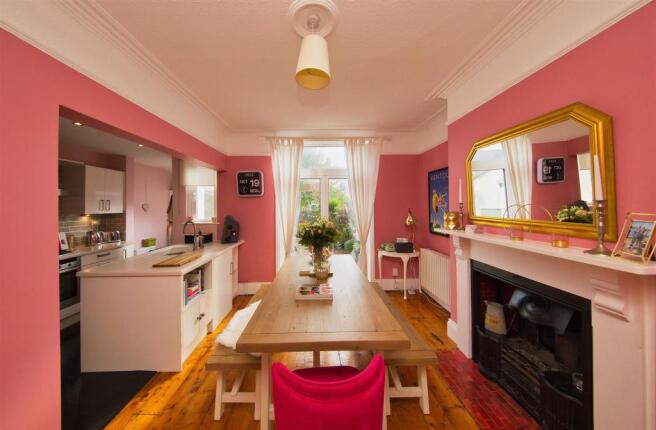 14 Stallcourt Av. 0275.jpg