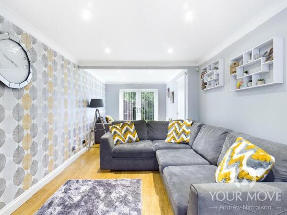 Lounge/Dining Room