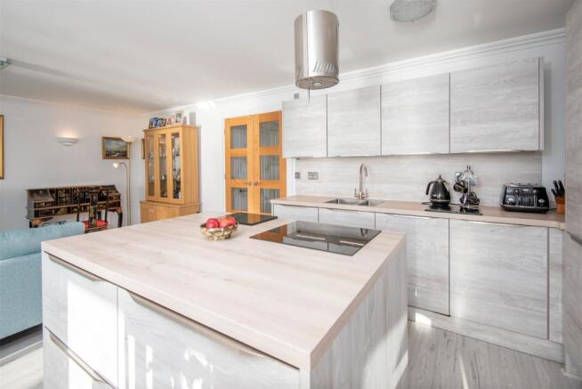KITCHEN AREA