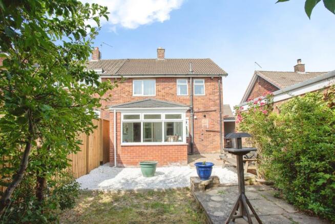 3 bed Semi-Detached for sale Image 10