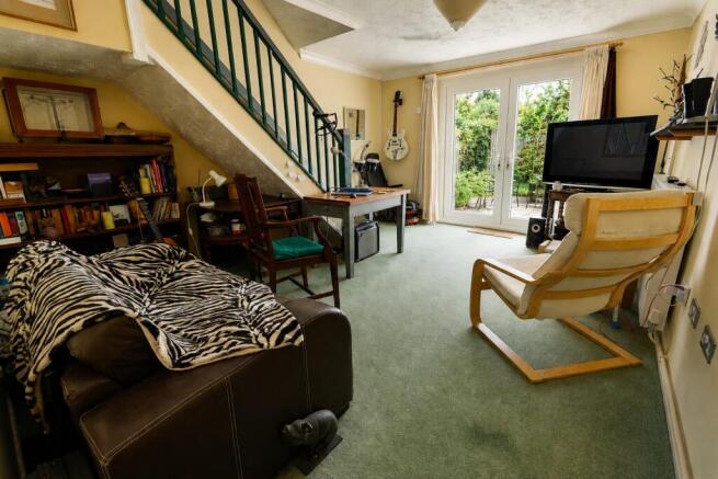 SITTING/DINING ROOM