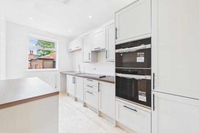4 bed Semi-Detached for sale Image 5