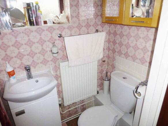 Bedroom 2 Ensuite