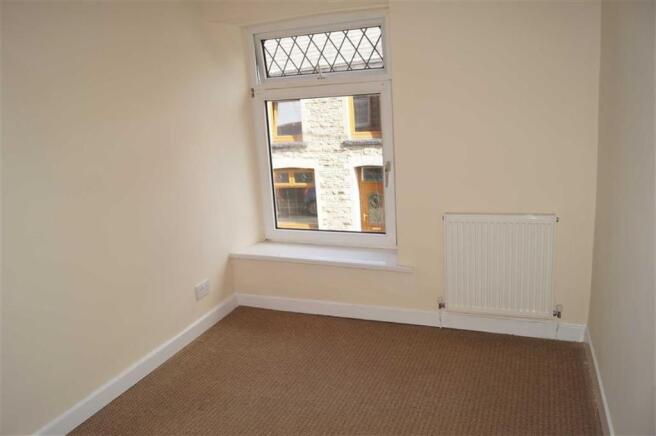 BEDROOM 2 (FRONT)