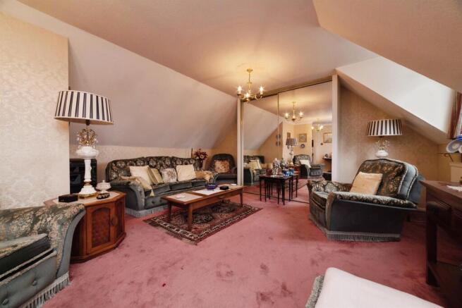 3 bed Semi-Detached for sale Image 4