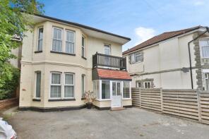 First Floor Flat, 12, Truscott Avenue, Bournemouth BH9 1DA