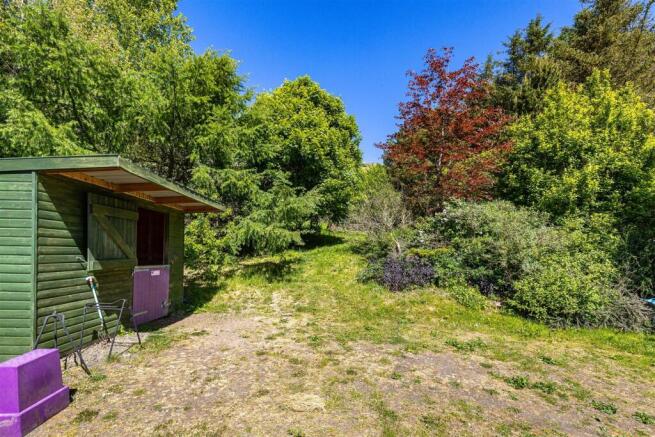 Wester Essenside Outsides 13.JPG