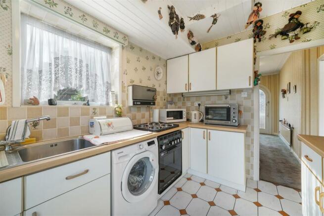 59 Oakwood Crescent - AbIl4kVC93c2LkKIhcLa.jpg