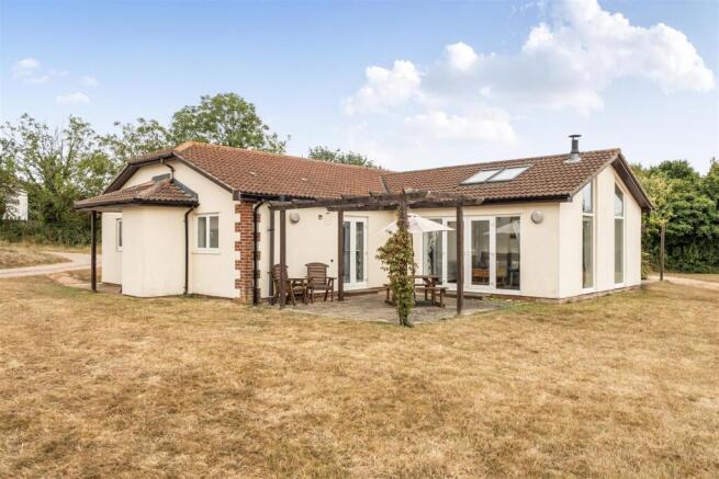 Wonkey Donkey Cottage, 51 Stoneleigh Country Holid