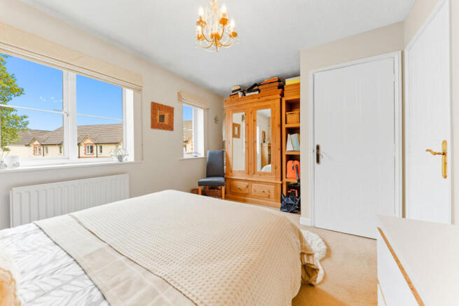 3 bed Town House for sale Image 10