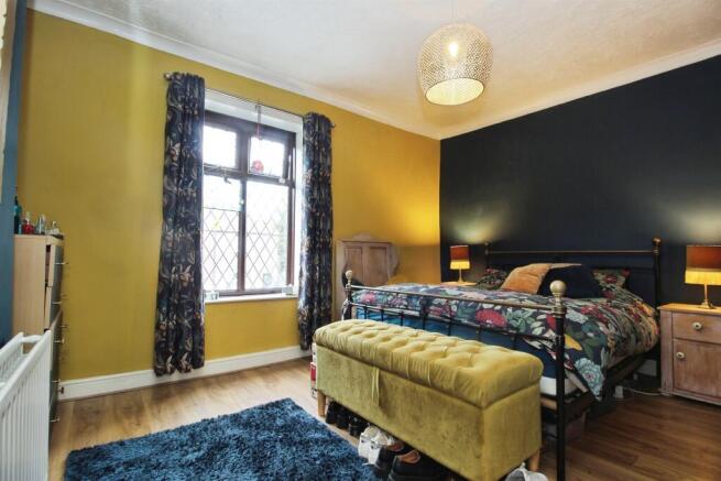 2 bed Terraced for sale Image 9