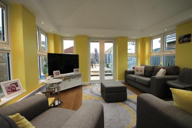 3 bed Detached Bungalow for sale Image 8