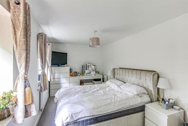 7. Bedroom.jpg