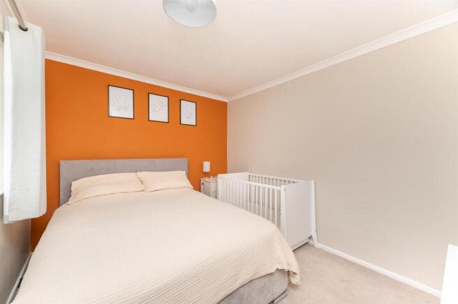 2 bed Terraced for sale Image 10