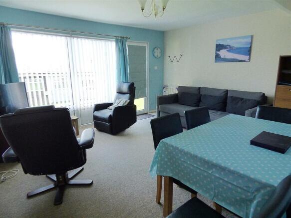 46 Norton Park Lounge.jpg