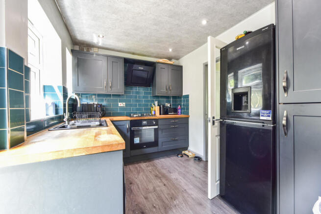 3 bed Semi-Detached for sale Image 5