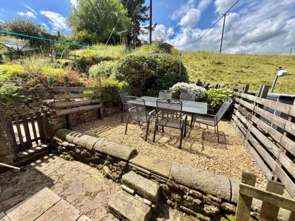 2 bed Terraced for sale Image 8