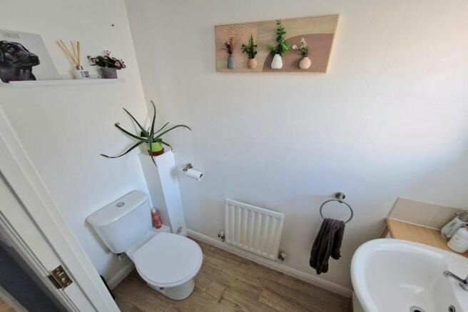 Cloakroom WC