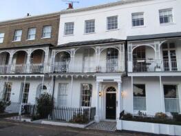 Flat 2, 9, Royal Terrace, Southend-on-sea SS1 1DY
