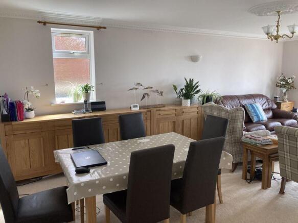 Apartment in Lee-On-The-Solent - More
